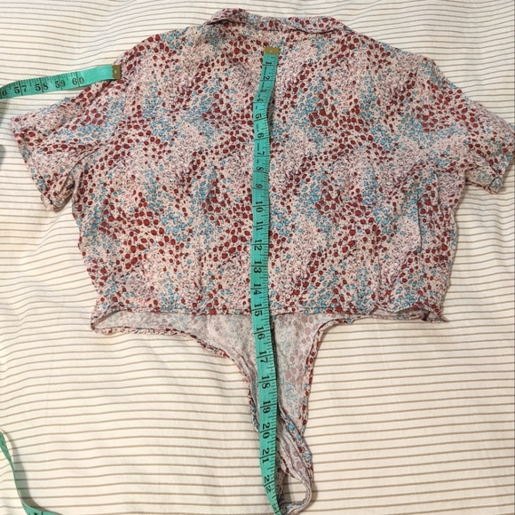 American Apparel cropped floral blouse - Picture 7 of 7